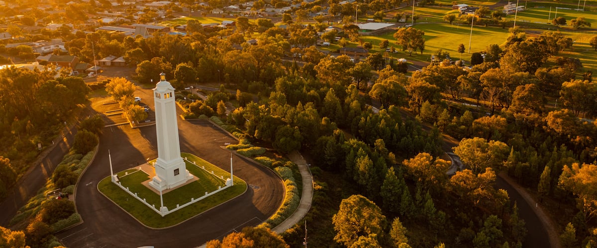 Memorial Hill Lookout showing a sunset and landscape views