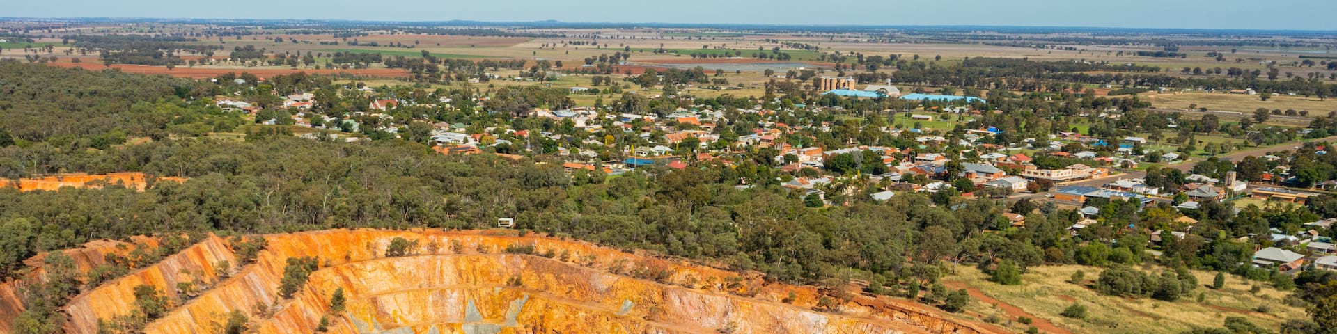 Peak Hill Open Cut Experience featuring landscape views, a lake or waterhole and tranquil scenes