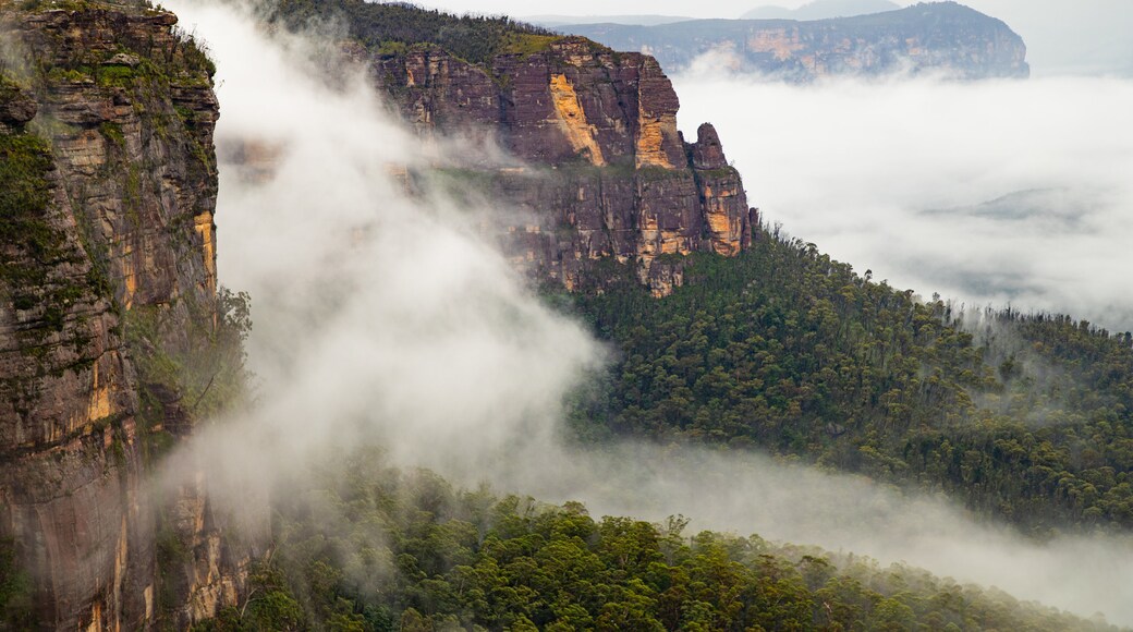 Govetts Leap lookout