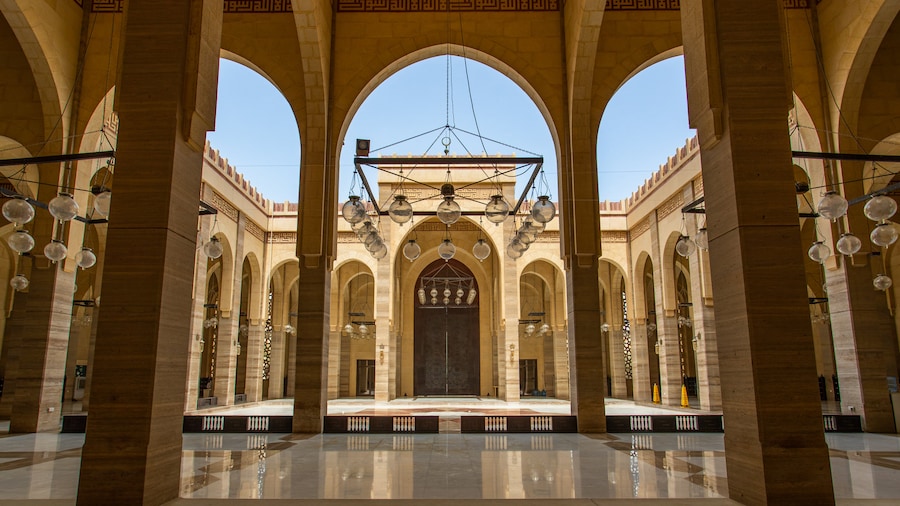 Al Fateh Grand Mosque