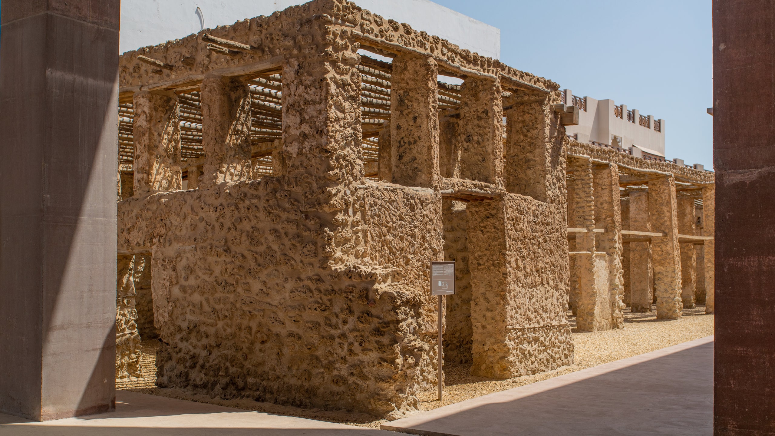 Muharraq showing heritage elements
