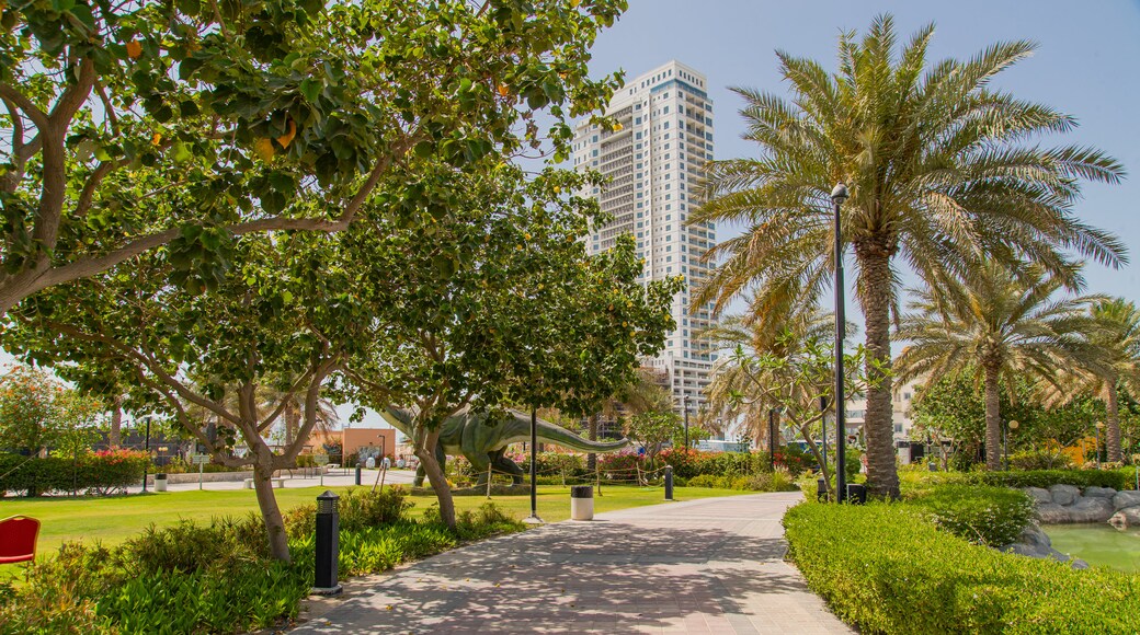 Prince Khalifa Bin Salman Park which includes a garden