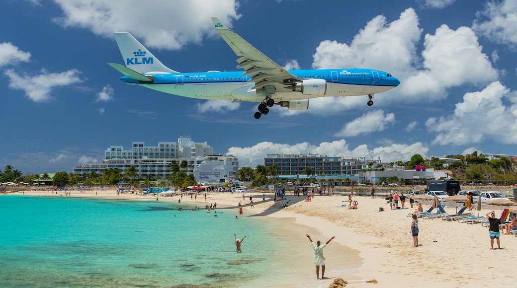 Maho Beach