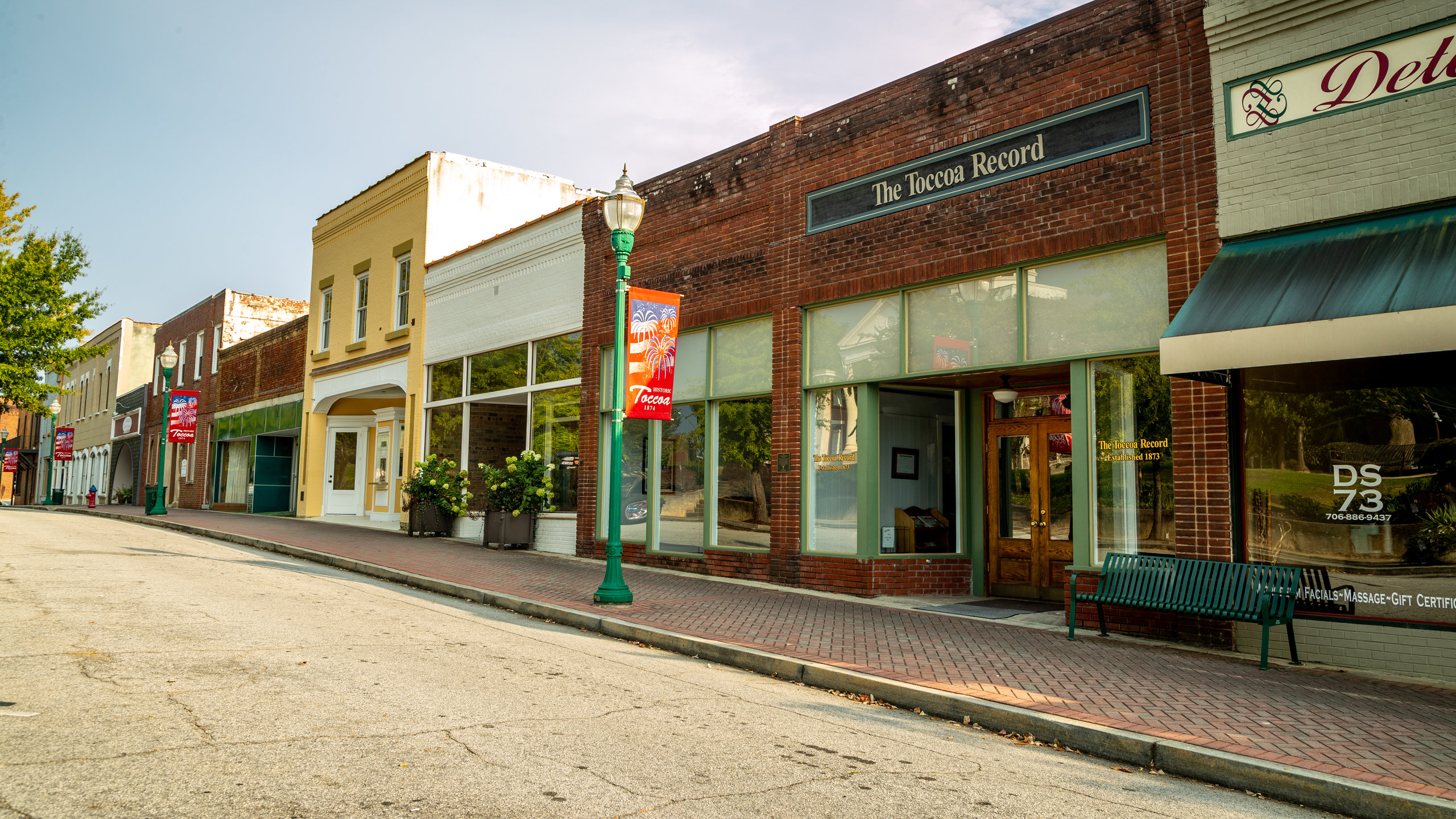 Visit Toccoa: 2024 Travel Guide for Toccoa, Georgia | Expedia