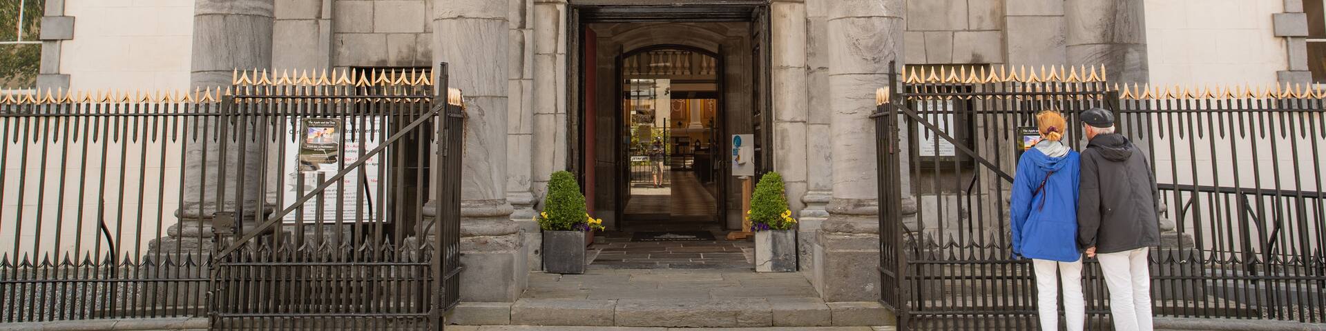 Christ Church Cathedral featuring heritage elements and a church or cathedral as well as a couple