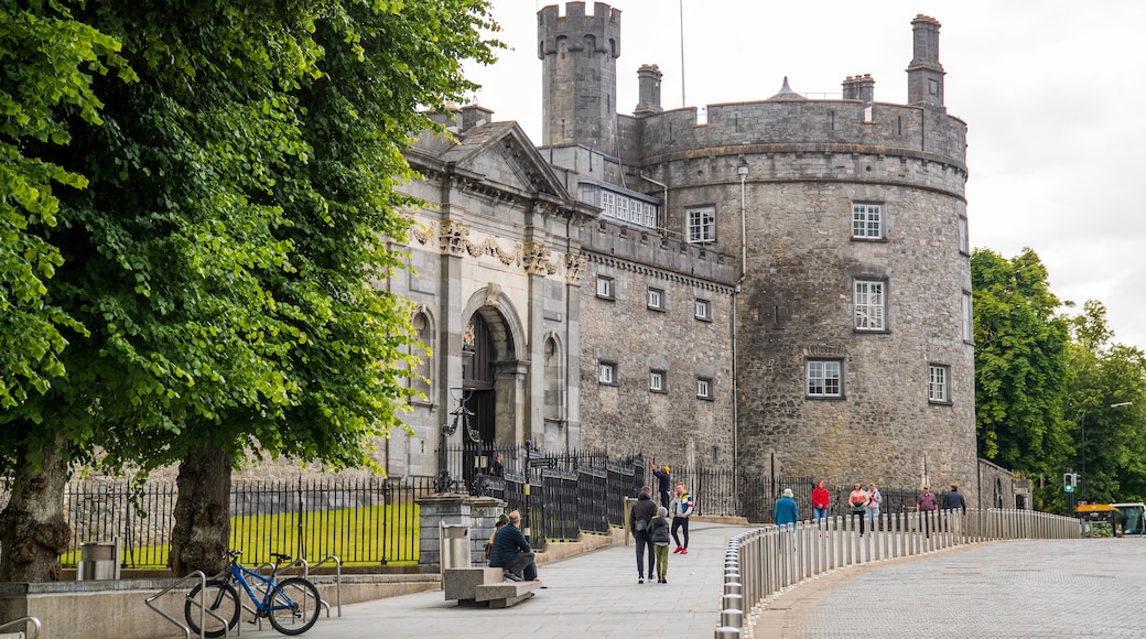 Kilkenny Castle which includes heritage architecture and chateau or palace