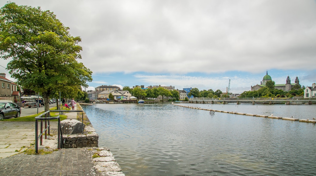 Riverside Walk