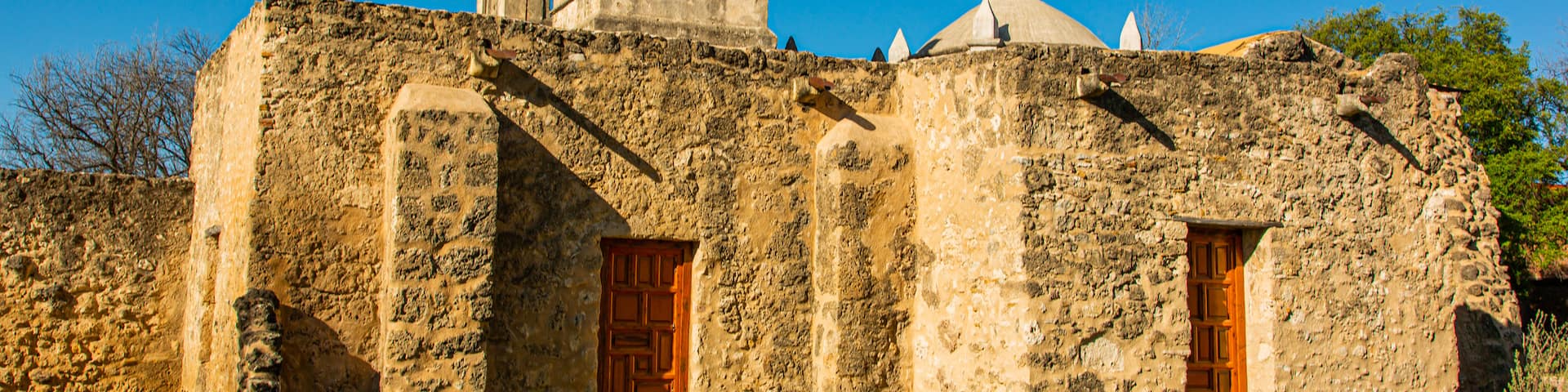 Mission Concepción which includes heritage architecture