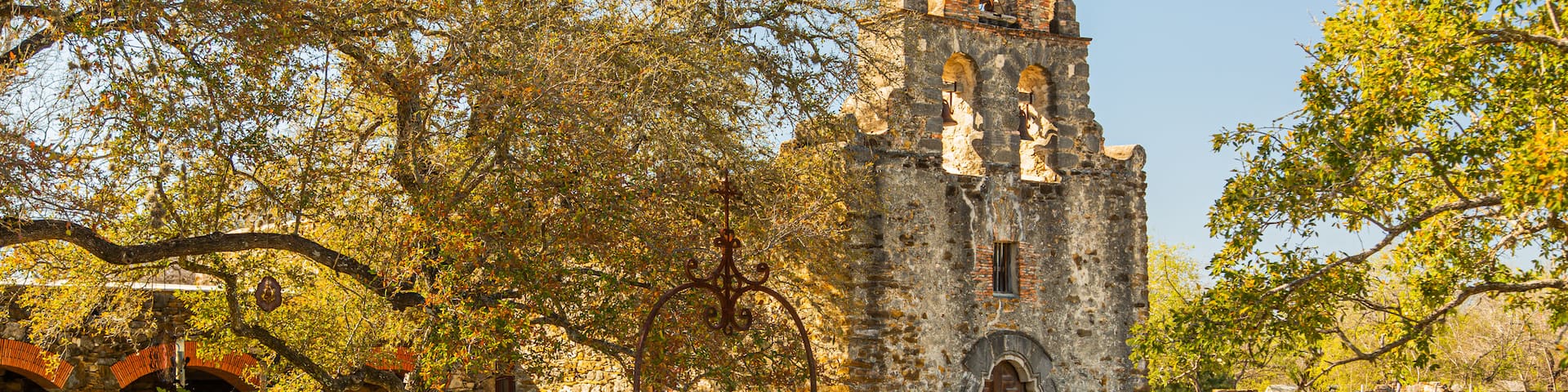 Mission Espada featuring heritage architecture and a church or cathedral