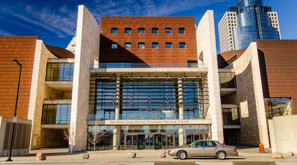 National Underground Railroad Freedom Center