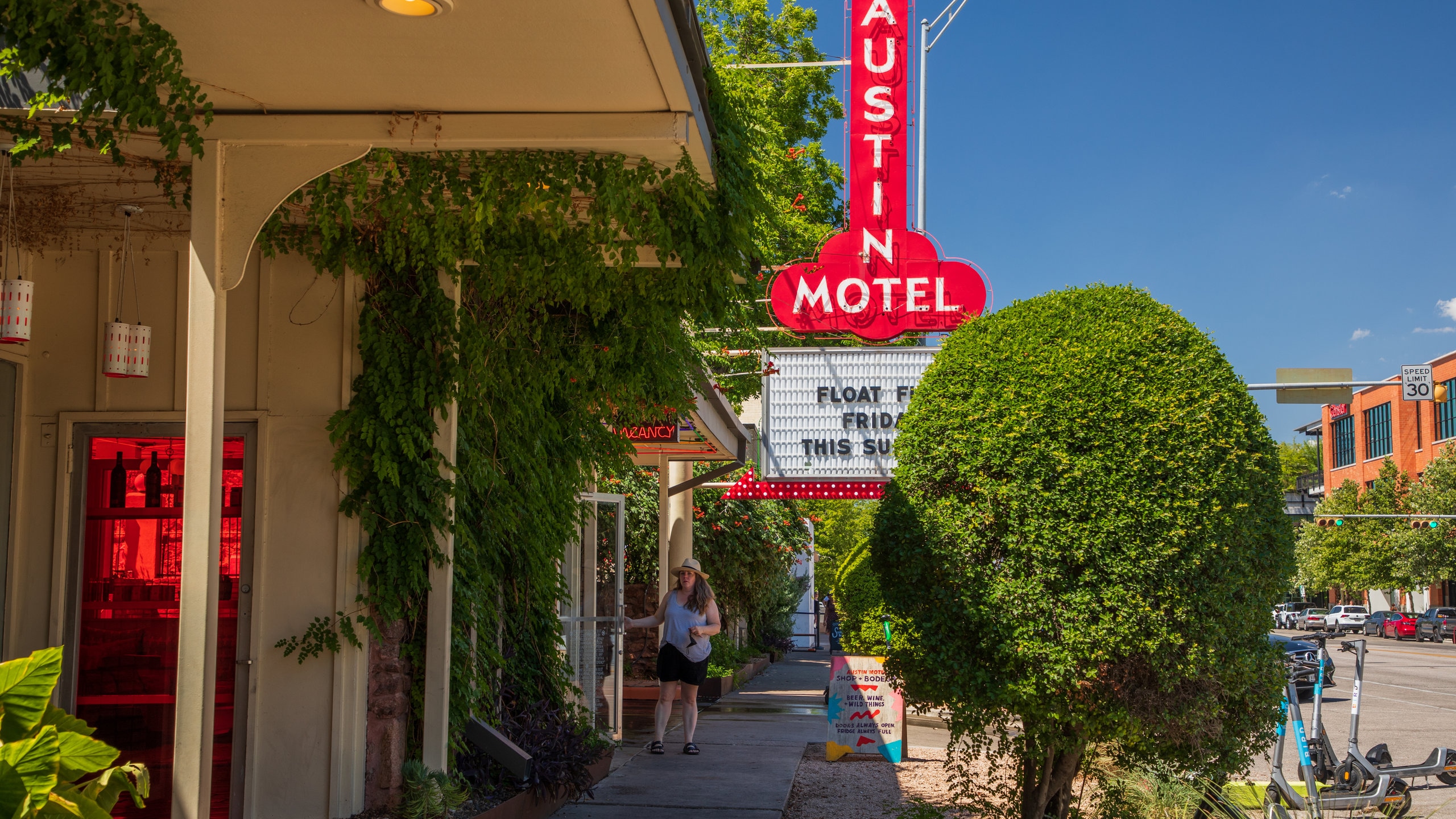 South Congress Avenue which includes signage