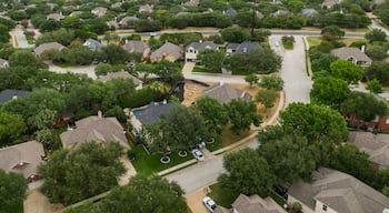 Steiner Ranch which includes a small town or village