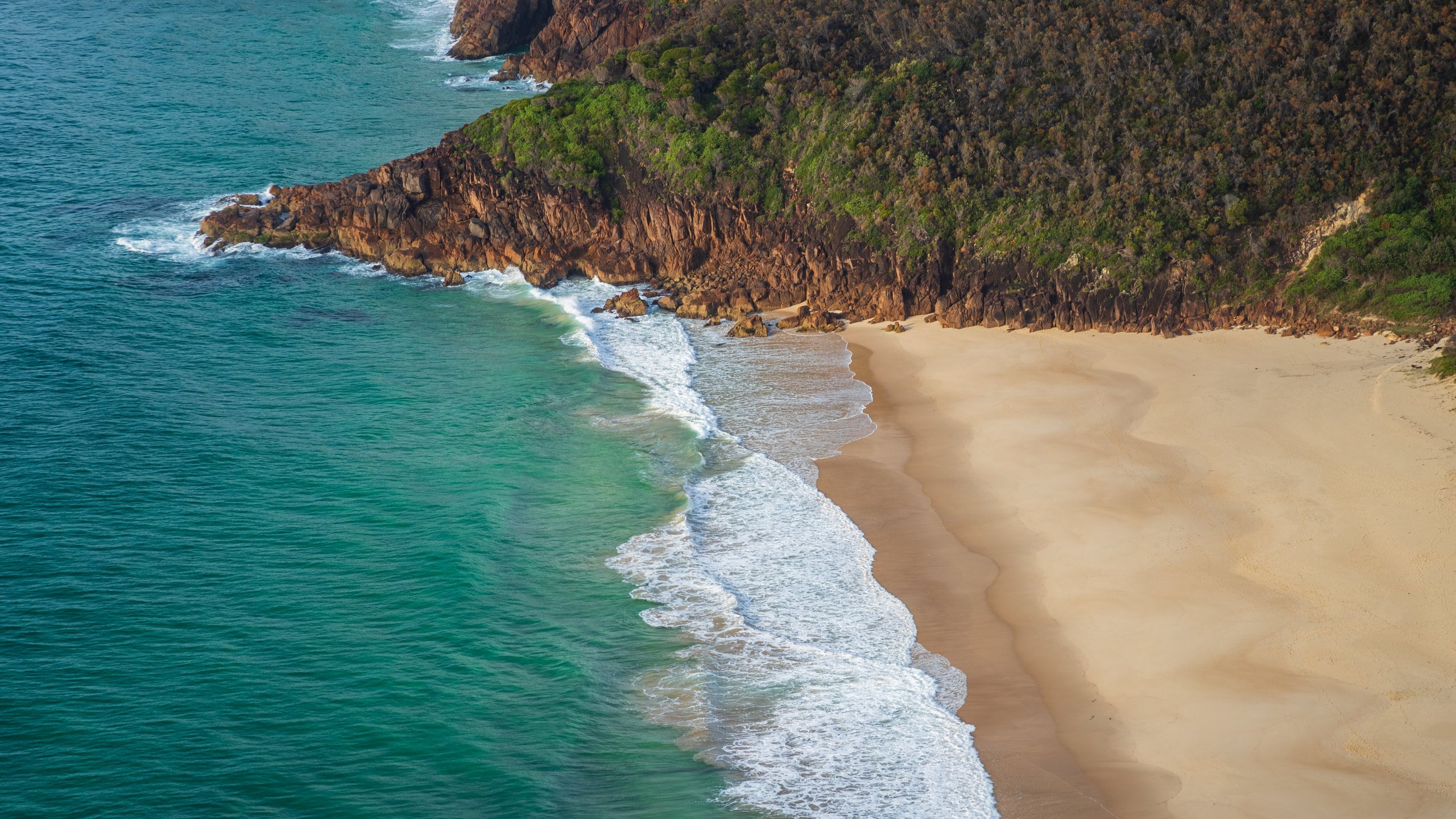 Fingal Bay, NSW holiday villas & more Stayz