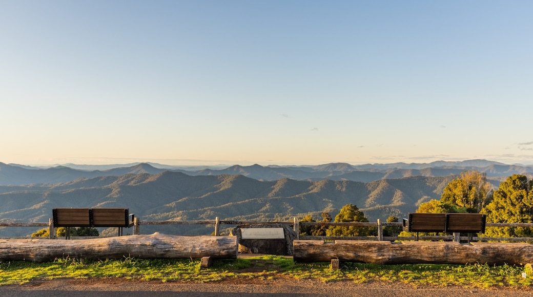 Griffiths Lookout