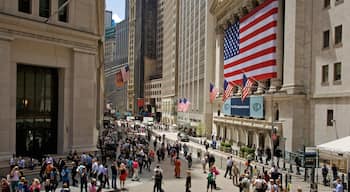 Wall Street which includes heritage architecture, street scenes and a city