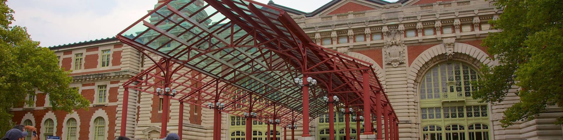Ellis Island showing heritage architecture