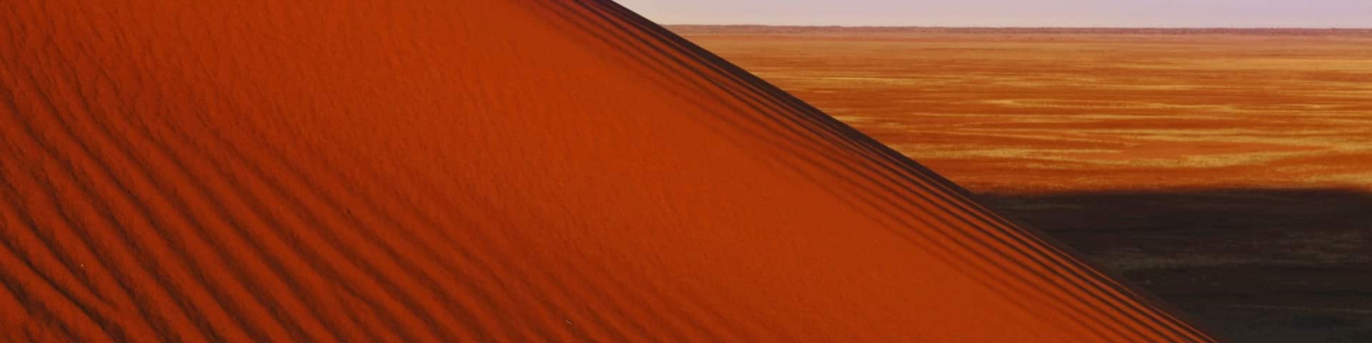 Red Centre which includes desert views