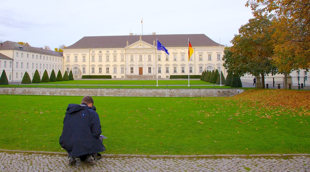 Bellevue Palace which includes heritage architecture, a castle and autumn colours