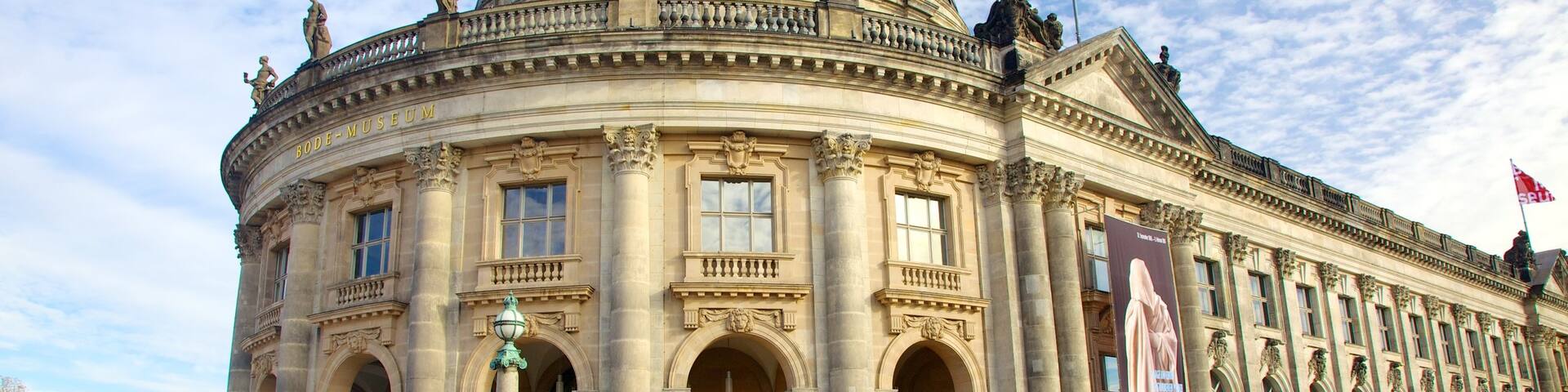 Musée de Bode montrant patrimoine historique et patrimoine architectural