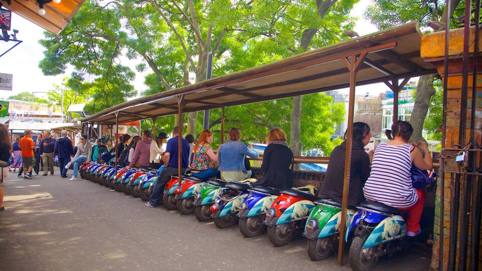 Camden Town featuring outdoor eating and a city