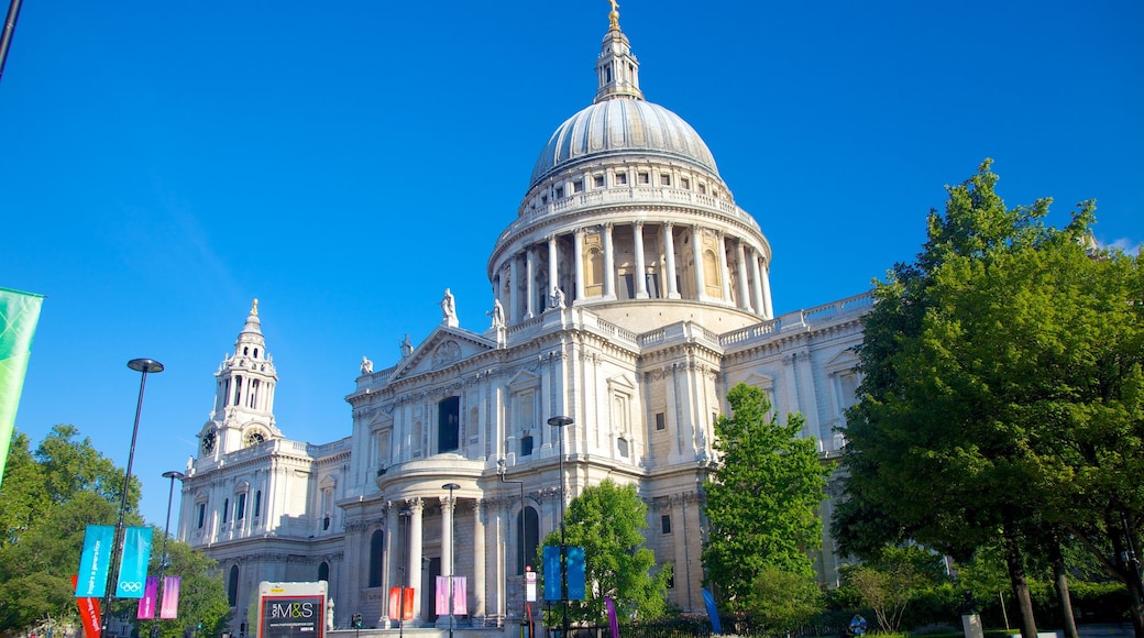 St. Paul\'s Cathedral which includes heritage architecture and a church or cathedral