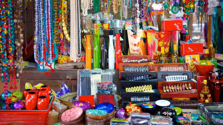 Central Market which includes shopping, markets and interior views
