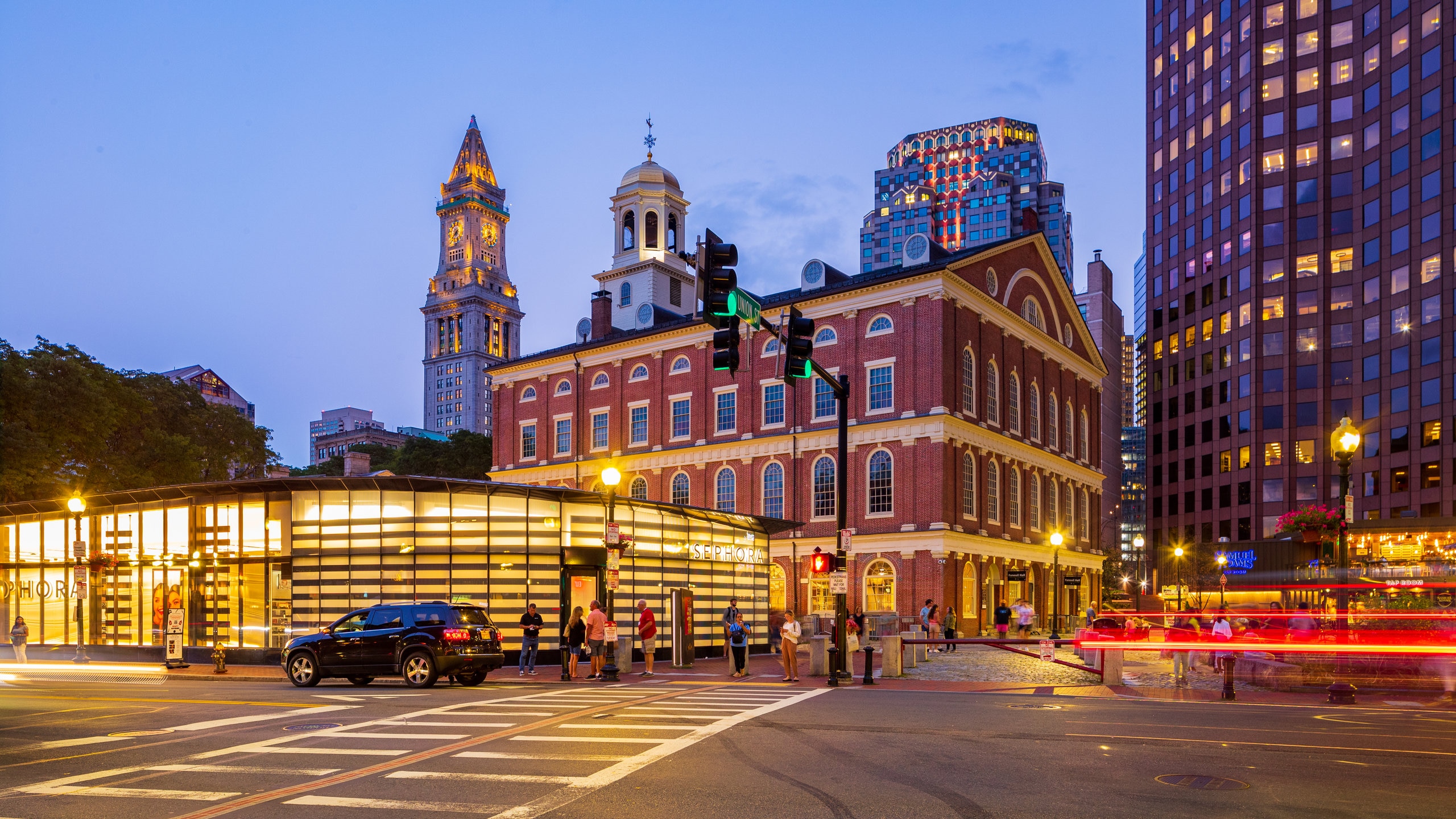 Faneuil Hall Marketplace which includes street scenes, night scenes and a city