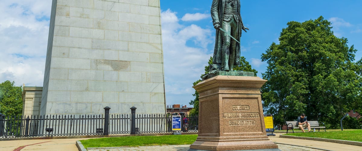 Bunker Hill Monument showing a monument and a statue or sculpture