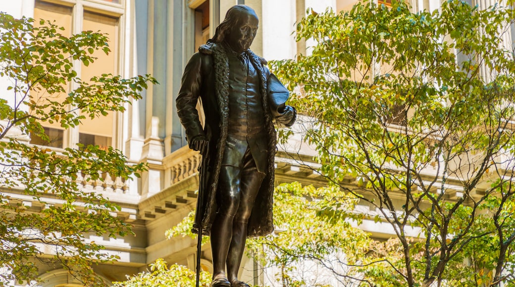 Benjamin Franklin Statue