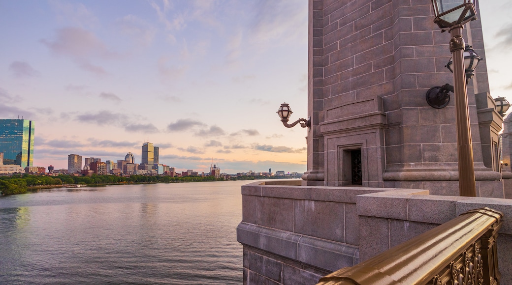 Longfellow Bridge