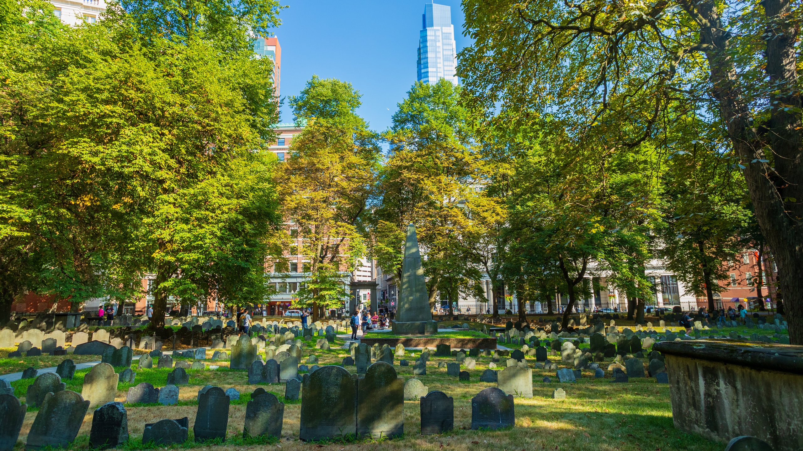 Granary Burying Ground showing a cemetery