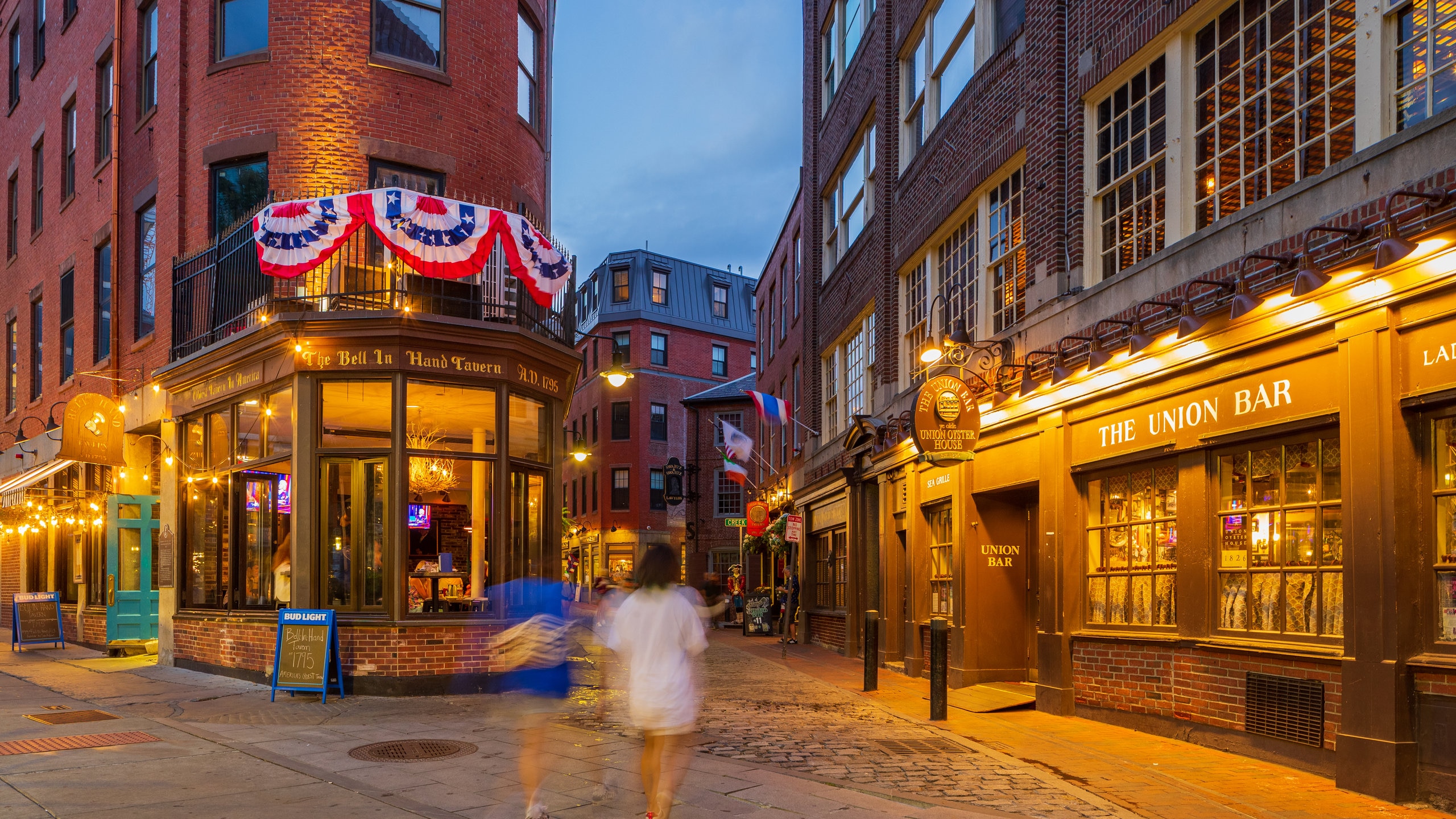 Shopping Districts: Boston, Boston Vacation Ideas and Guides 