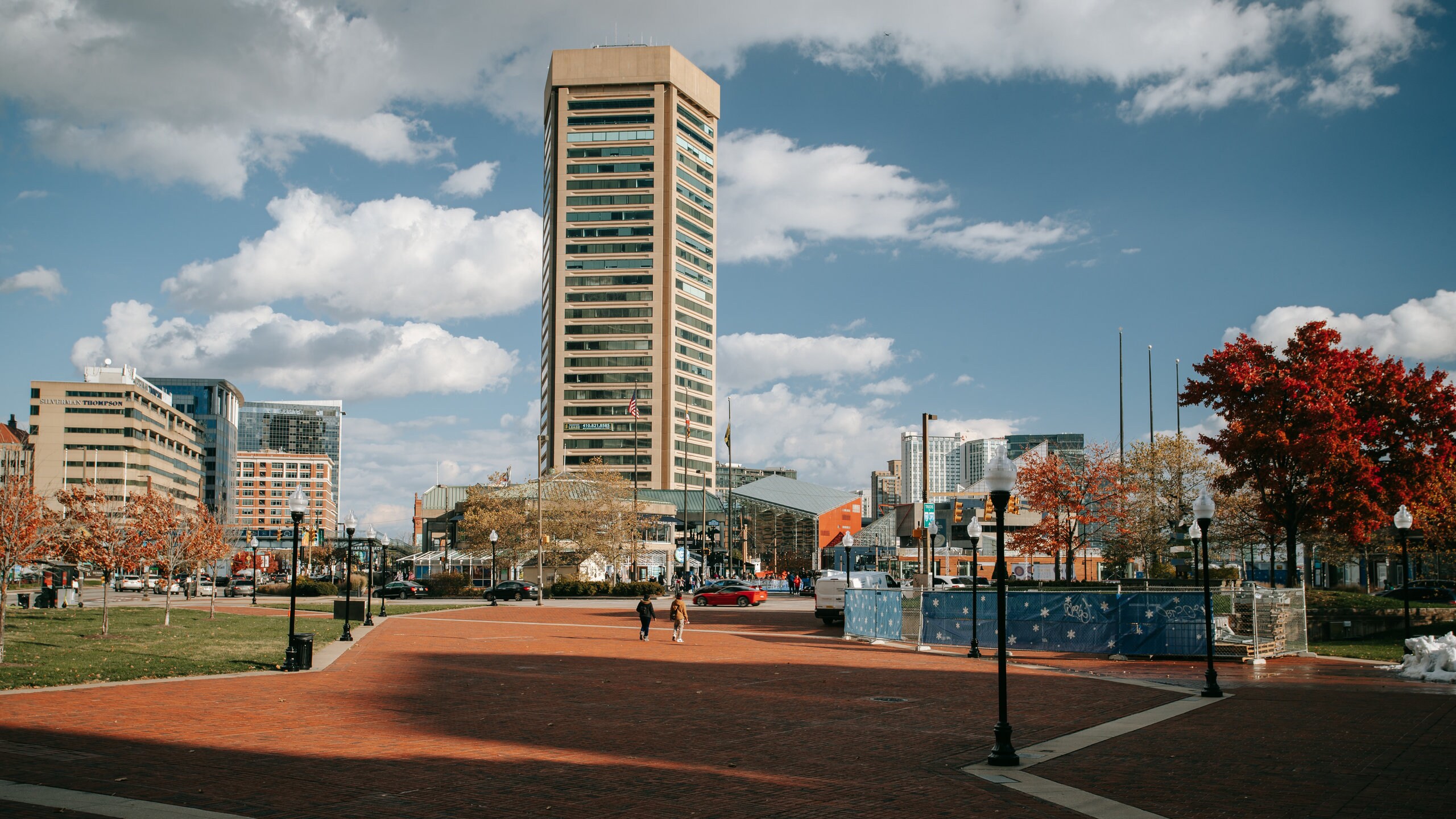 The office building is a concrete symbol of the state’s commitment to the redevelopment of the inner harbor and is the only skyscraper on the waterfront. Top 20 Top of the World Observation Level, Baltimore house rentals from
