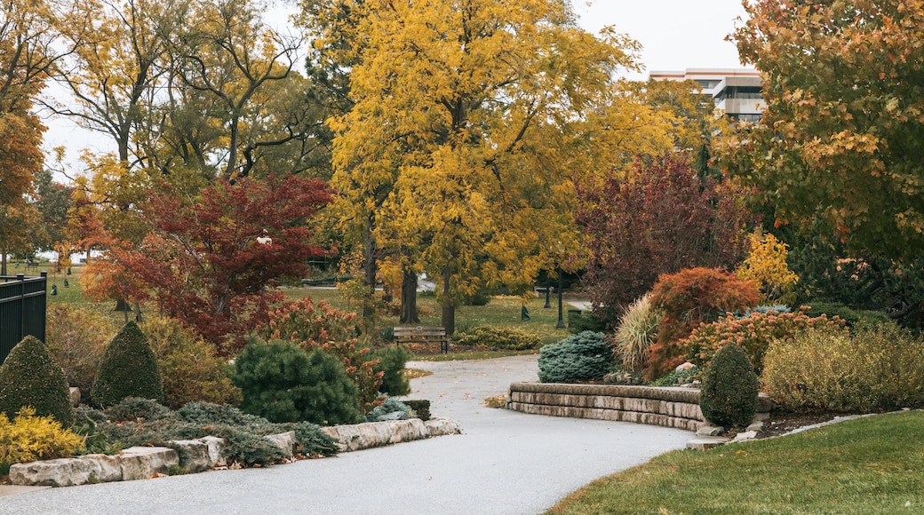 Reaume Park and Coventry Gardens Walking Trails Trailhead