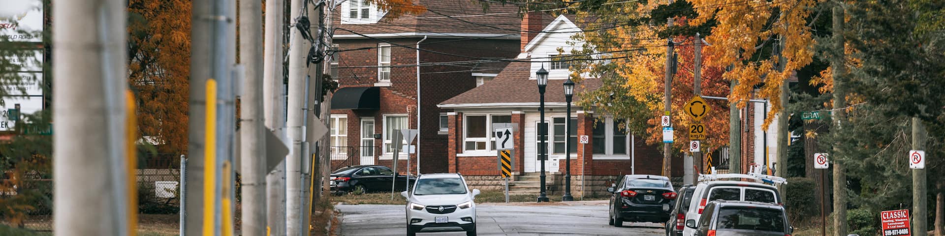 Sandwich Towne showing fall colors and a small town or village