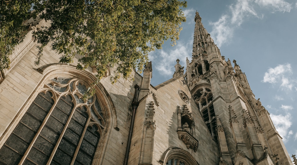 Saint-Étienne Church which includes heritage architecture and a church or cathedral