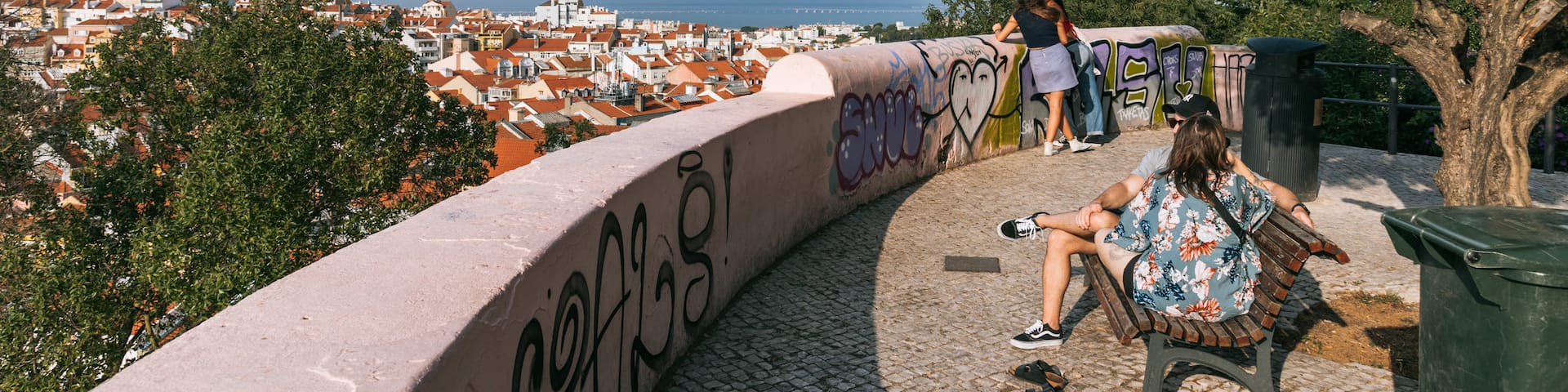 Arroios featuring views as well as a couple