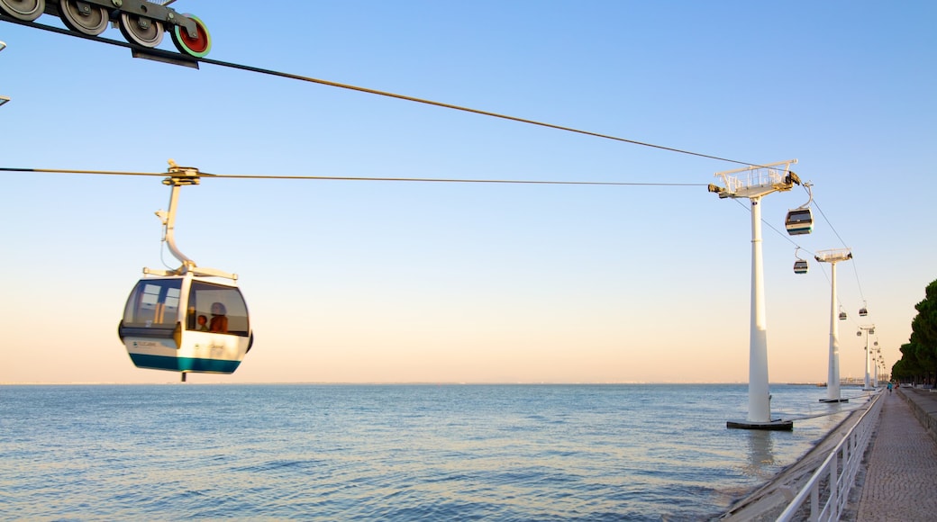 Vasco da Gama Bridge showing views, a gondola and general coastal views