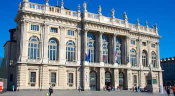 Torino fasiliteter samt historisk arkitektur og torg eller plass