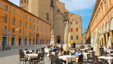 Bologna which includes a square or plaza, outdoor eating and heritage architecture