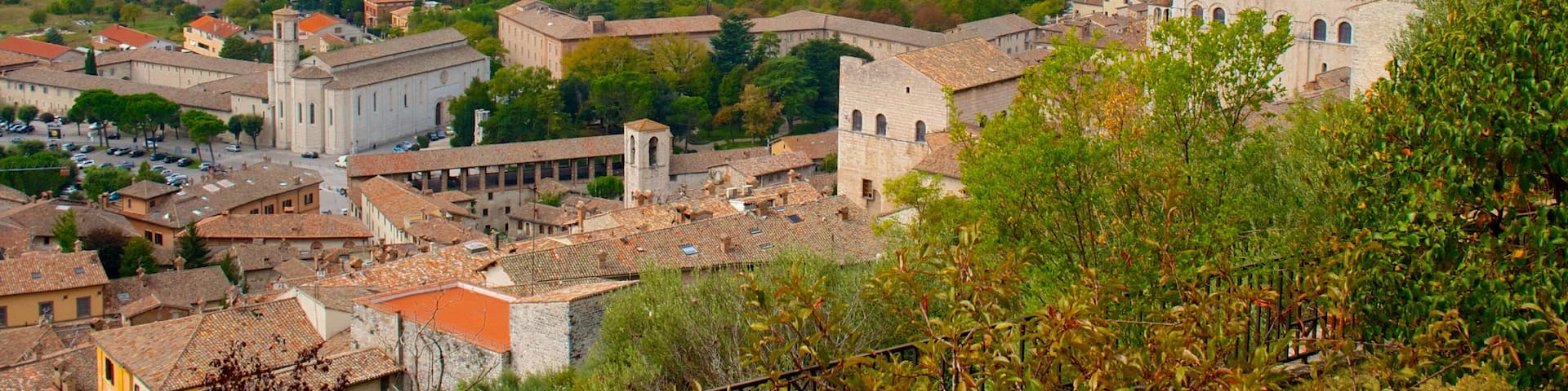 Gubbio qui includes ville
