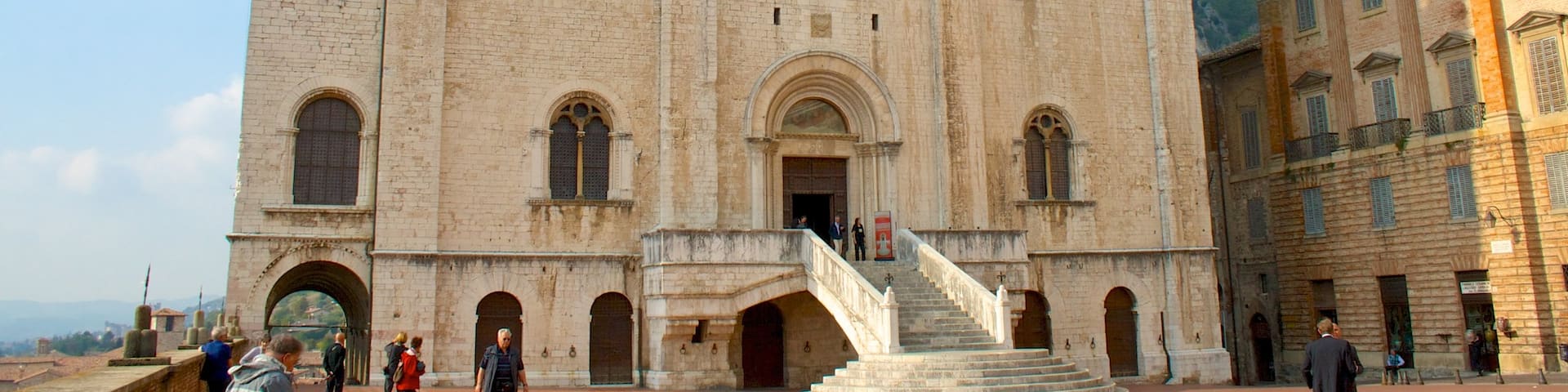 Gubbio featuring heritage architecture and a square or plaza