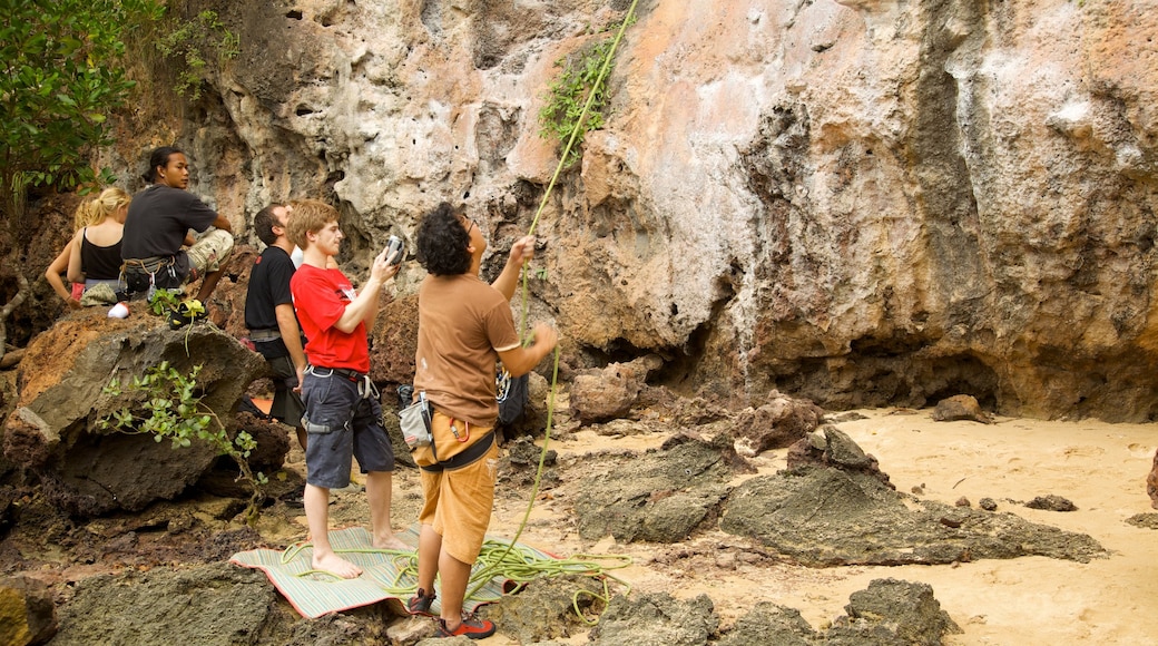 West Railay Beach which includes climbing