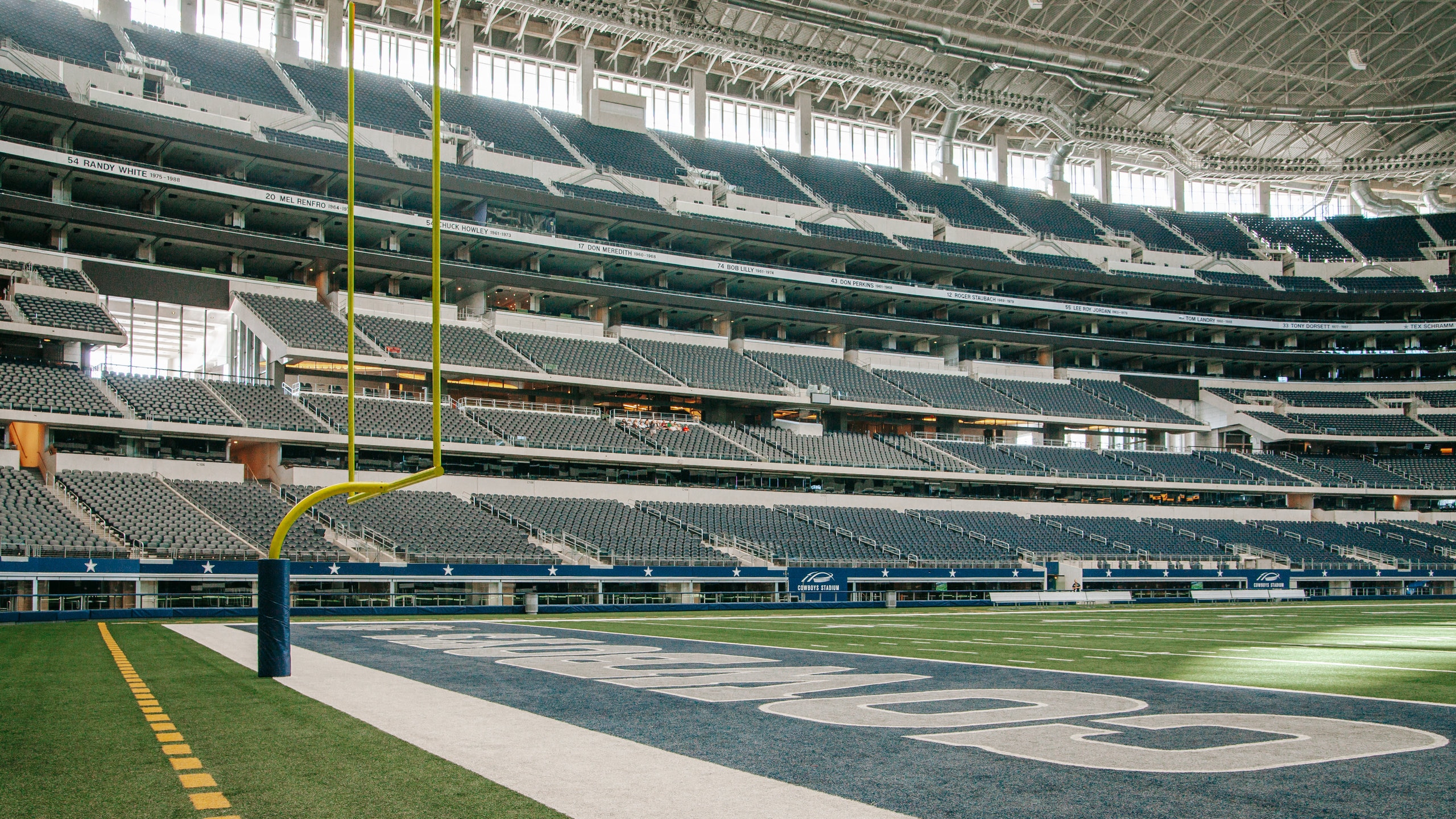 Cowboys Stadium Tour - DISCOVER DALLAS TOURS