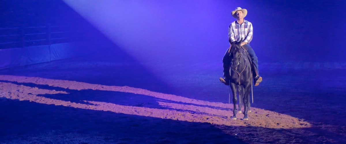 Australian Outback Spectacular which includes horseriding, interior views and performance art