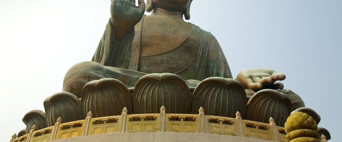 Big Buddha which includes a statue or sculpture, a monument and religious aspects