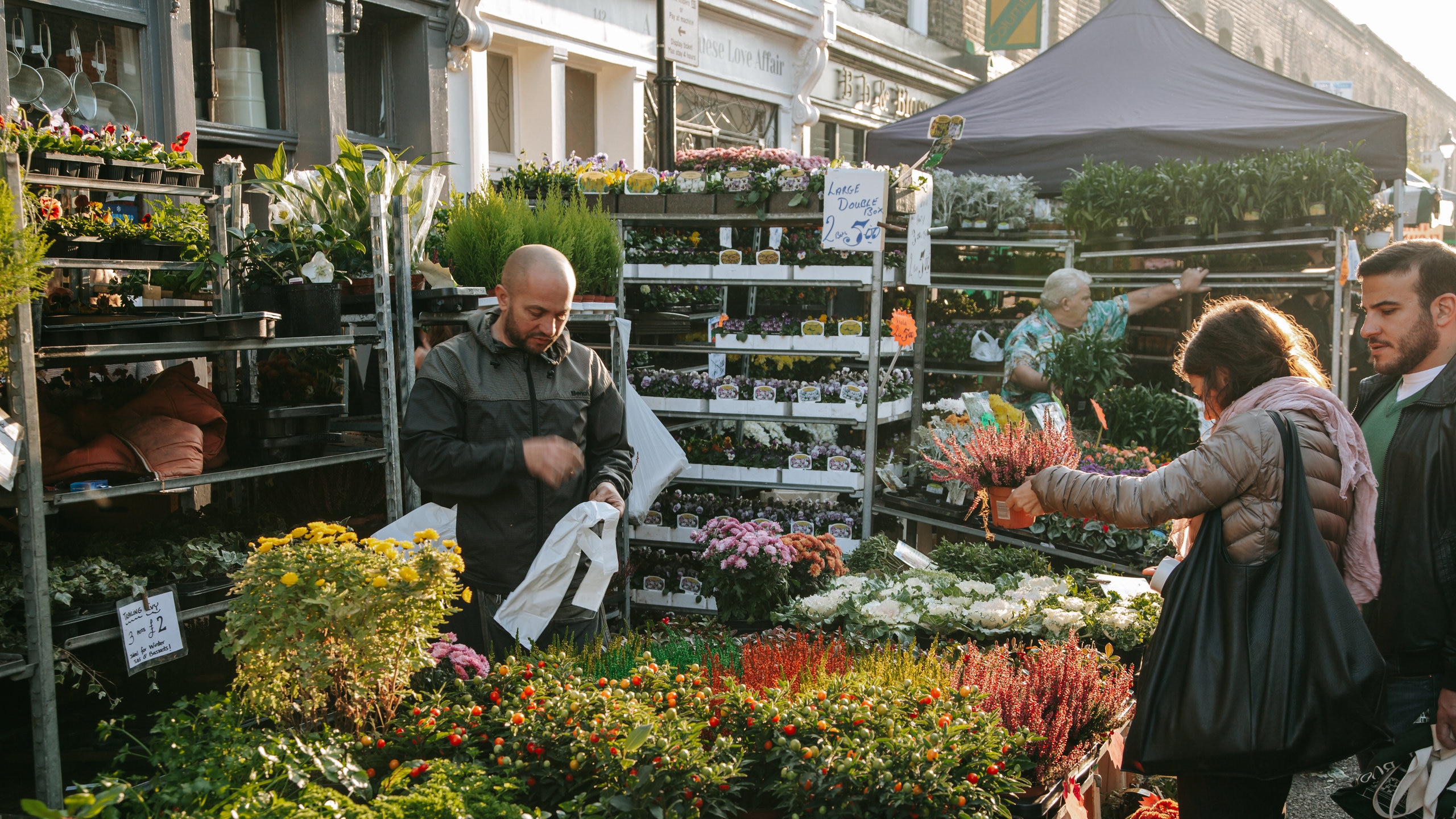 Columbia Road Flower Market Tours - Book Now | Expedia