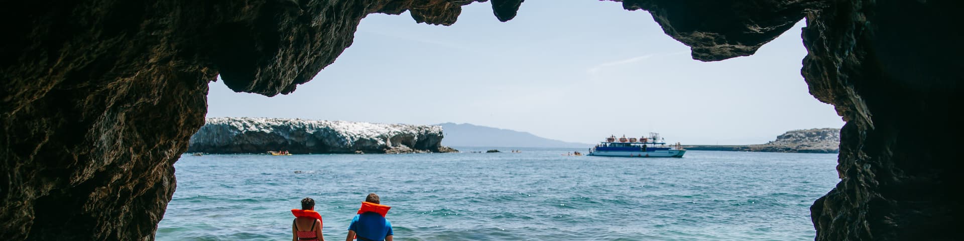 Marietas Islands showing general coastal views and swimming as well as a couple