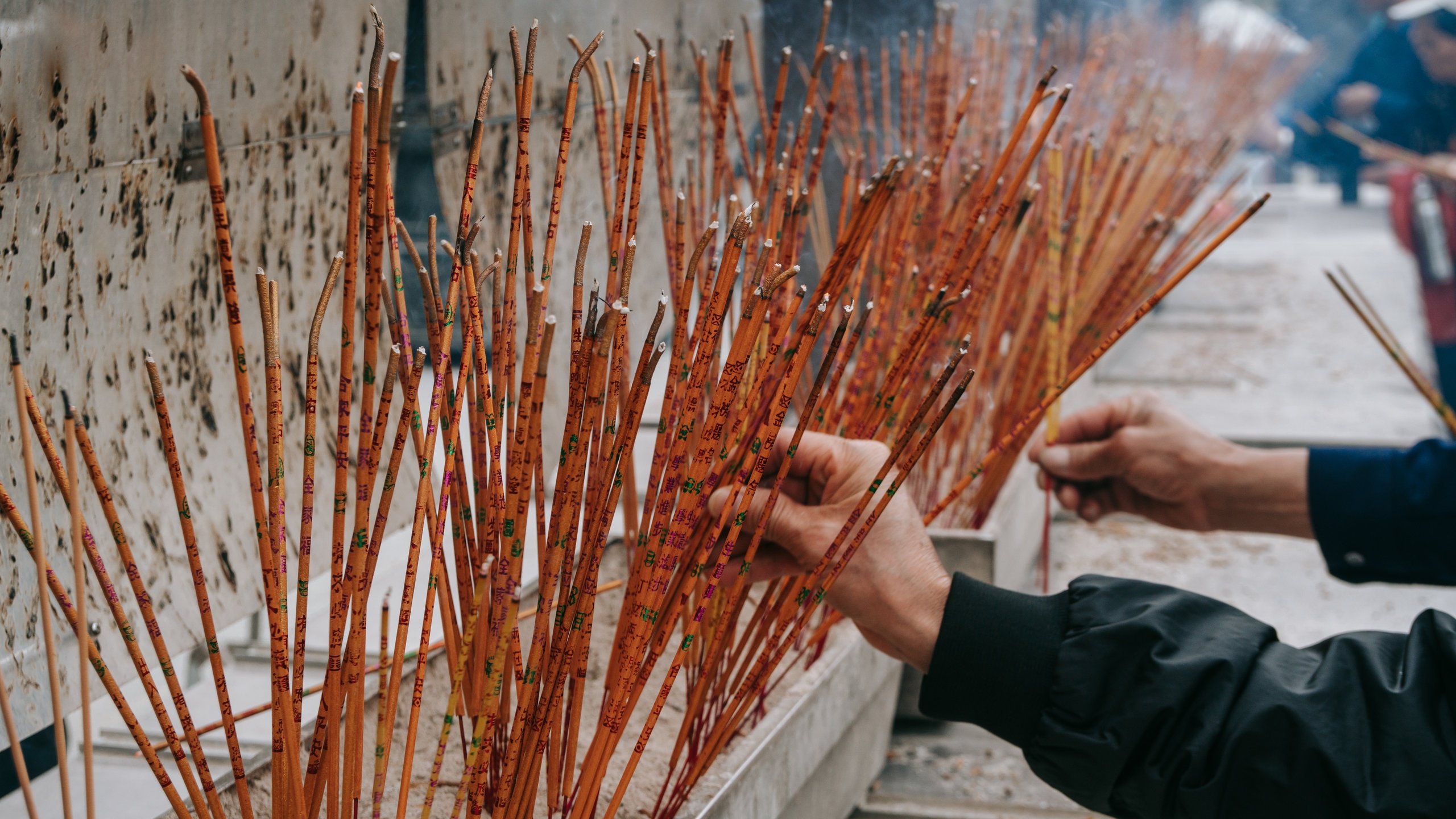 Wong Tai Sin Temple in Eastern Kowloon | Expedia.co.th