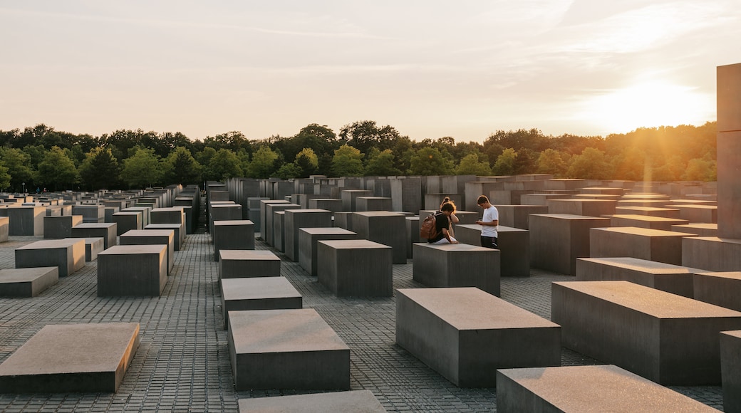 Holocaust Memorial